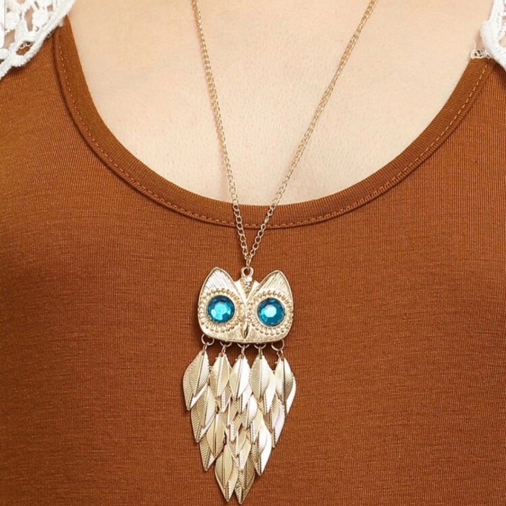 *Cameron* Owl Necklace - Picture 2 of 2